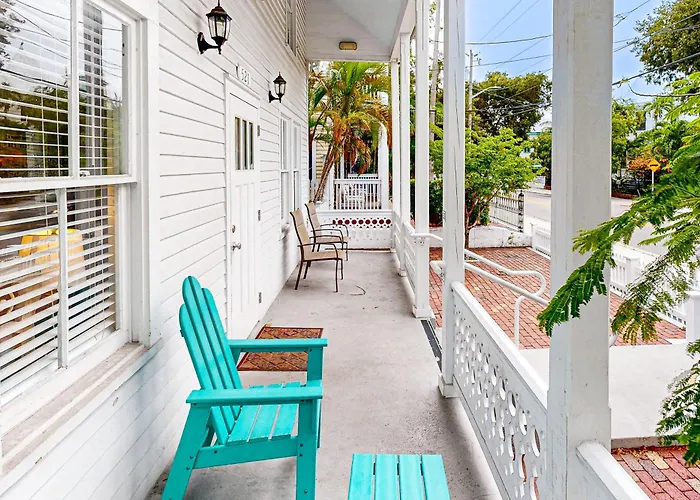 Gardenia Getaway Apartment Key West